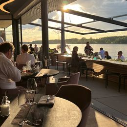 Sommerlicher Ausblick auf die Donau